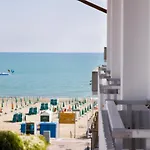 Отель Marietta 3*