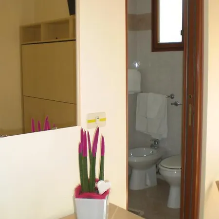 מלון Marietta 3*