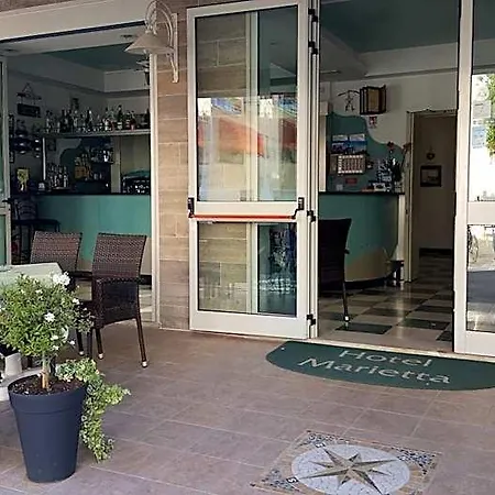 Marietta فندق 3*