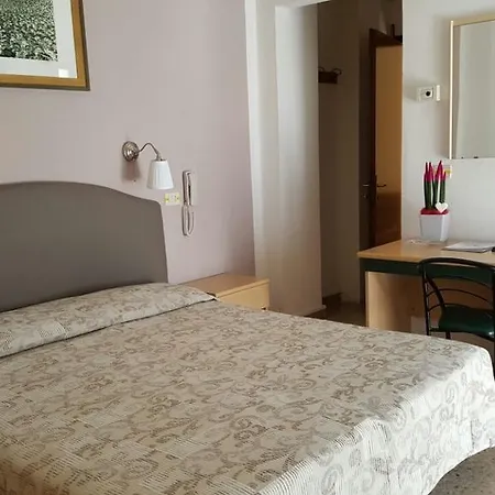 Marietta מלון קאורלה