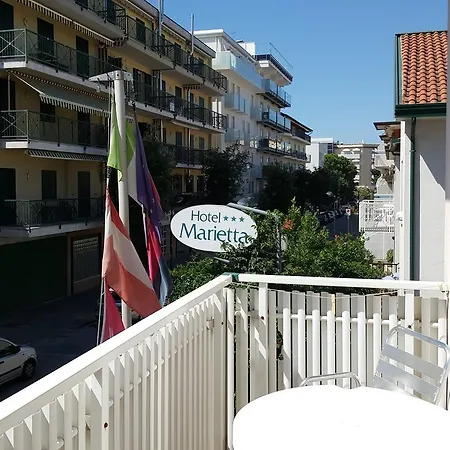 Marietta 3*
