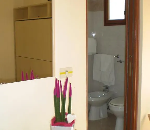 Отель Marietta 3*