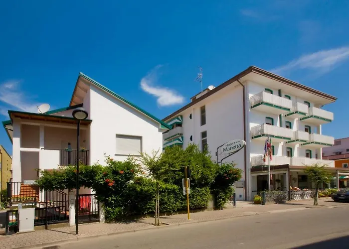 Отель Marietta 3*